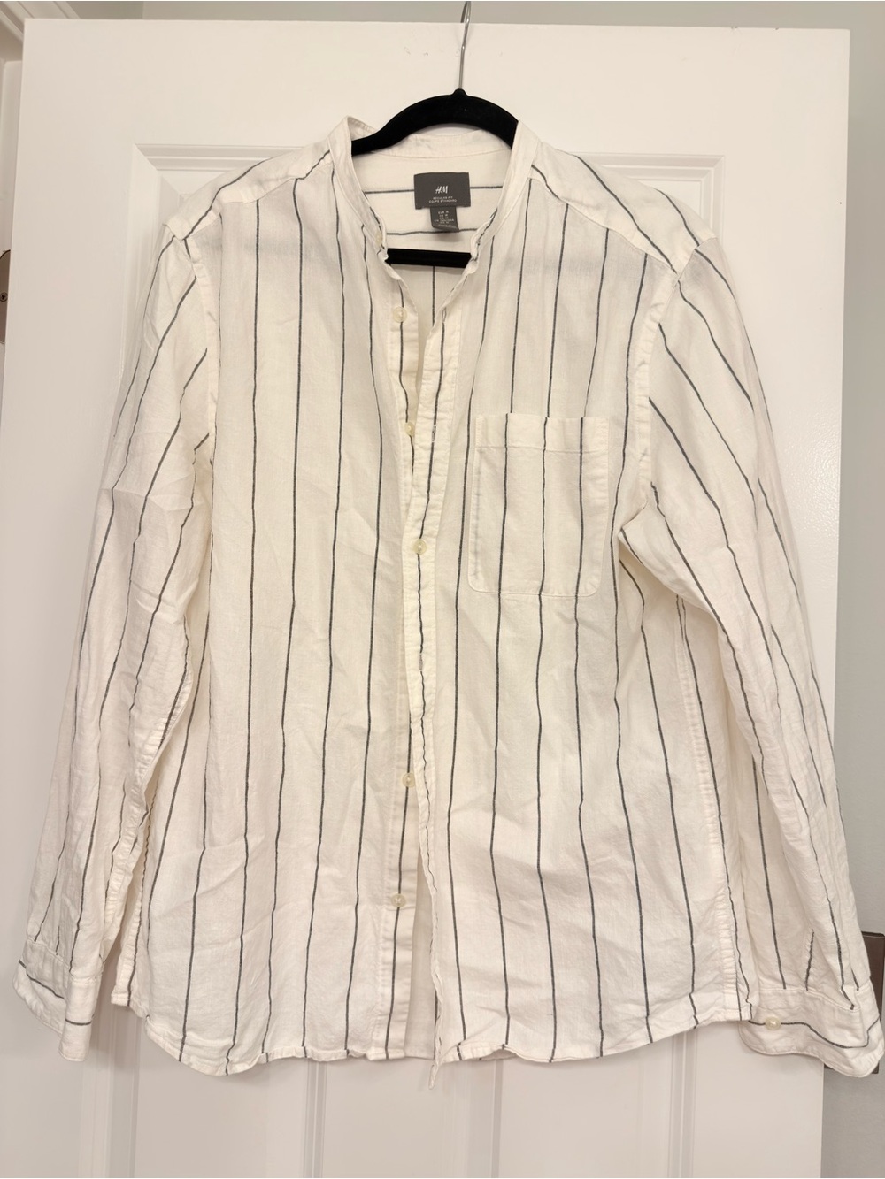 H&M White Lines Blend Shirt with Thin Black Vertical Stripes
